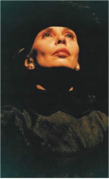 Fátima como Amelie Boudet em " Allan Kardec". 